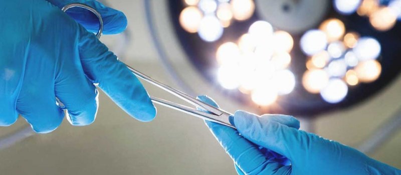 Российские трансплантологи первыми в мире провели уникальную операцию